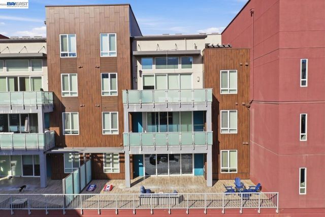 2359 Halogen Cmn 104, Fremont, CA 94539