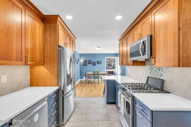 6 Hilltop Road, West Long Branch, NJ 07764
