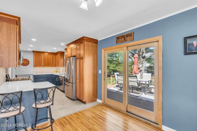 6 Hilltop Road, West Long Branch, NJ 07764
