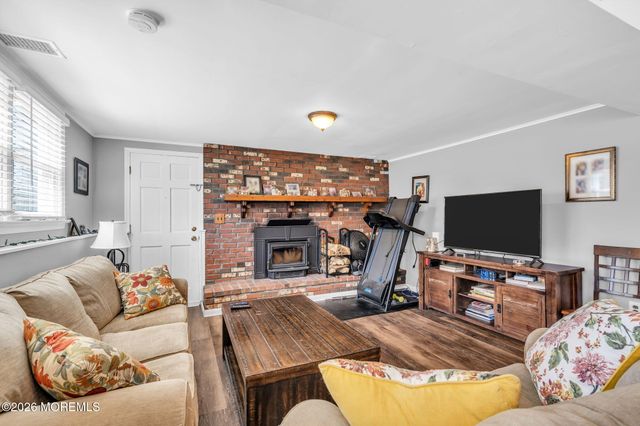 6 Hilltop Road, West Long Branch, NJ 07764