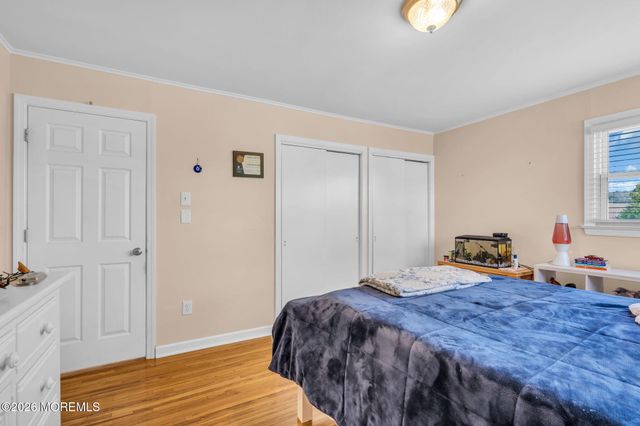 6 Hilltop Road, West Long Branch, NJ 07764