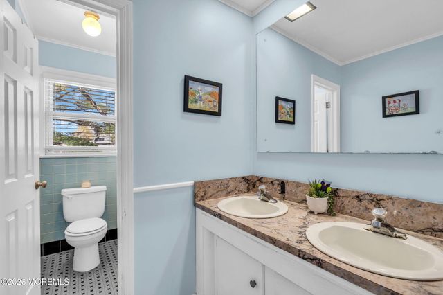 6 Hilltop Road, West Long Branch, NJ 07764
