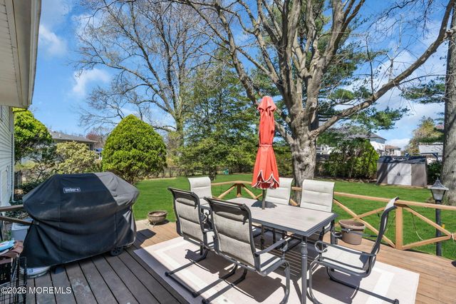 6 Hilltop Road, West Long Branch, NJ 07764