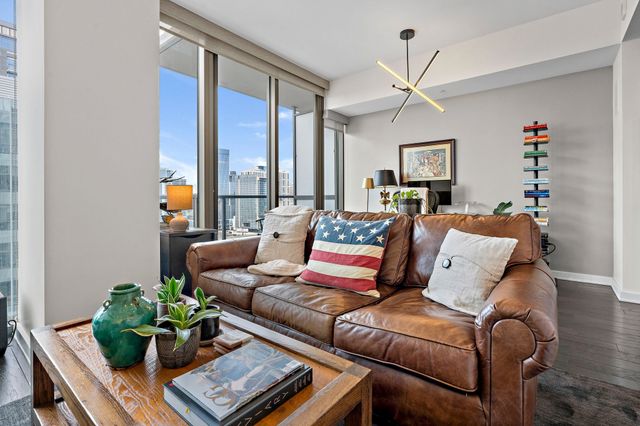 1212 Laurel St Apt 1510, Nashville, TN 37203