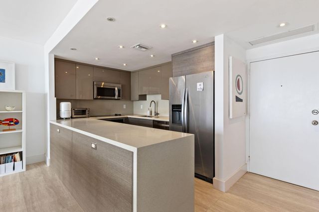 2451 Brickell Avenue 20t, Miami, FL 33129