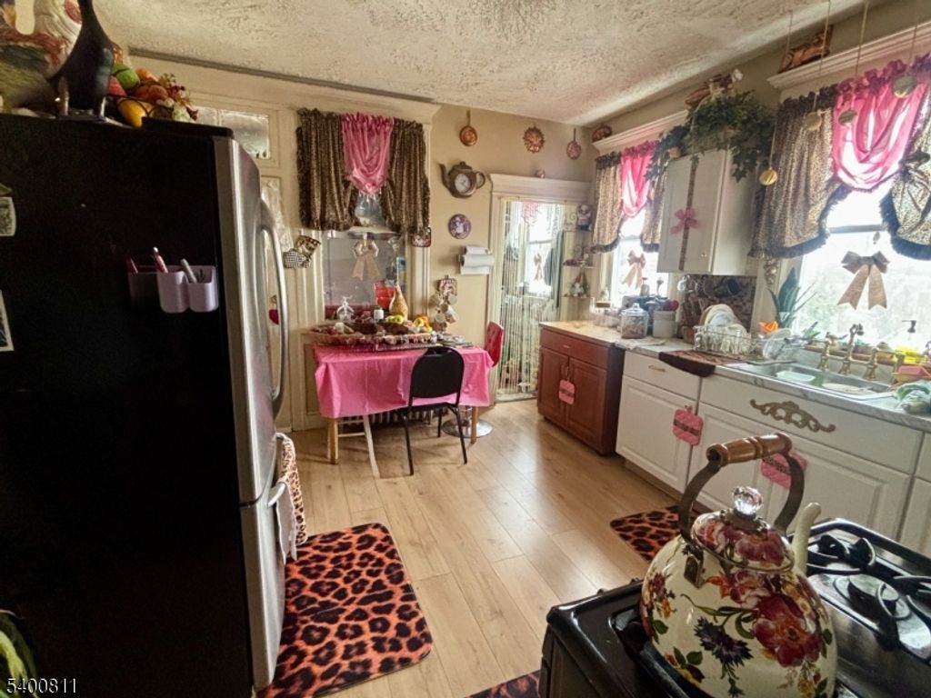 723 Stuyvesant Ave, Irvington Twp., NJ 07111 — photo 2