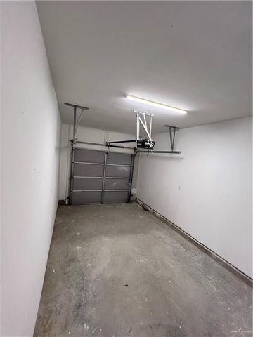 1624 W B Street, Mission, TX 78572