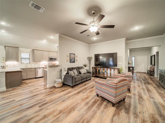 709 Nolan Drive, Sherman, TX 75092