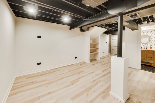 11000 S TRUMBULL Avenue, Chicago, IL 60655