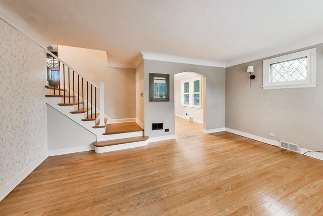 11000 S TRUMBULL Avenue, Chicago, IL 60655