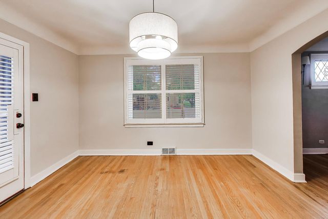 11000 S TRUMBULL Avenue, Chicago, IL 60655