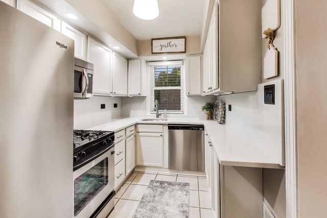 11000 S TRUMBULL Avenue, Chicago, IL 60655