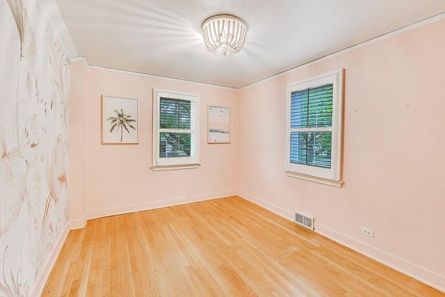 11000 S TRUMBULL Avenue, Chicago, IL 60655