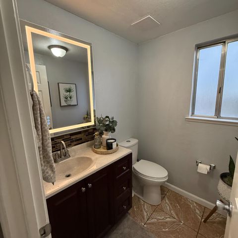 3009 Glen Grove Ct, Ceres, CA 95307