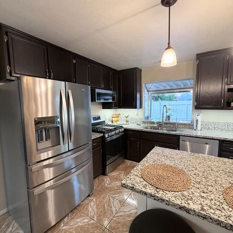 3009 Glen Grove Ct, Ceres, CA 95307