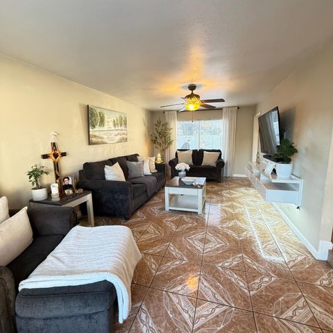 3009 Glen Grove Ct, Ceres, CA 95307