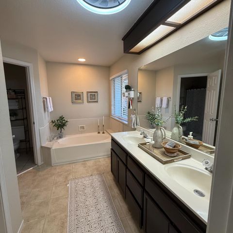 3009 Glen Grove Ct, Ceres, CA 95307