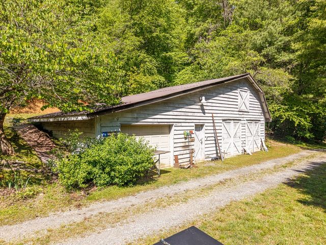 86 Tipton Court, Cherry Log, GA 30522