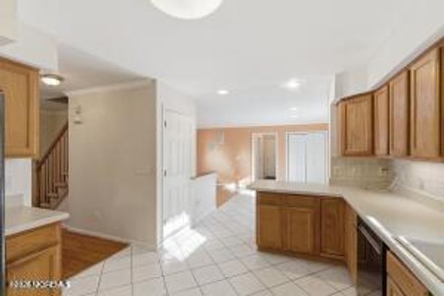 6 Katie Court, Lakewood, NJ 08701