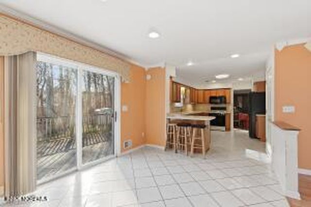 6 Katie Court, Lakewood, NJ 08701