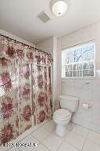 6 Katie Court, Lakewood, NJ 08701