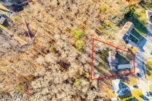 6 Katie Court, Lakewood, NJ 08701