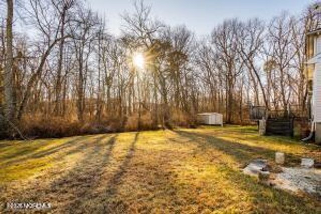 6 Katie Court, Lakewood, NJ 08701