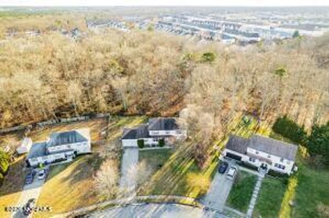 6 Katie Court, Lakewood, NJ 08701