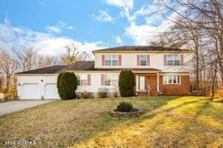 6 Katie Court, Lakewood, NJ 08701