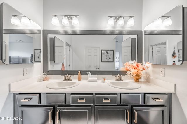 6443 June Bug Court, Sparks, NV 89436