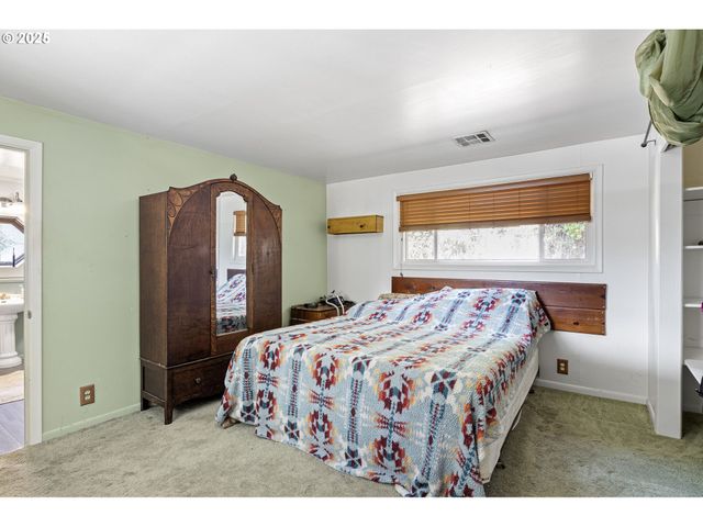 500 E B Ave, Drain, OR 97435