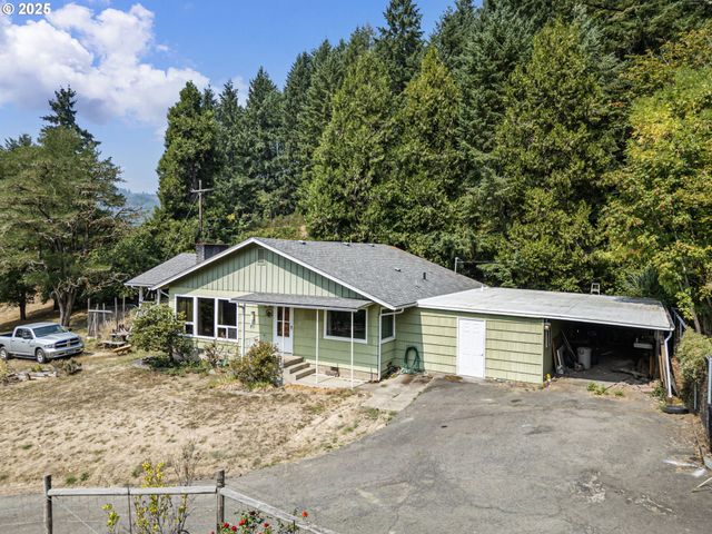 500 E B Ave, Drain, OR 97435