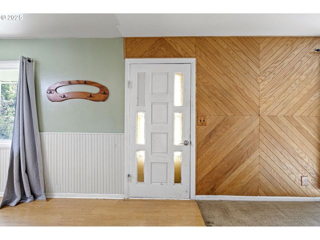 500 E B Ave, Drain, OR 97435