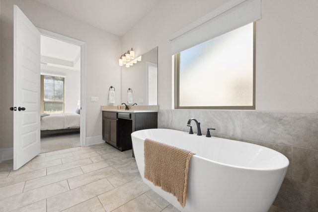 499 Anfield CIR, Austin, TX 78738