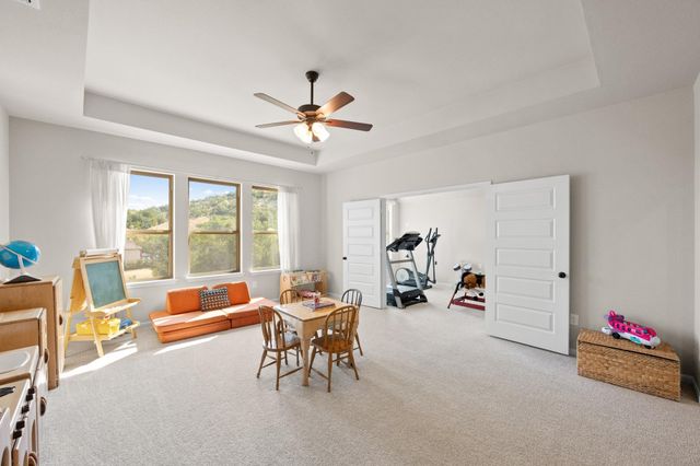 499 Anfield CIR, Austin, TX 78738