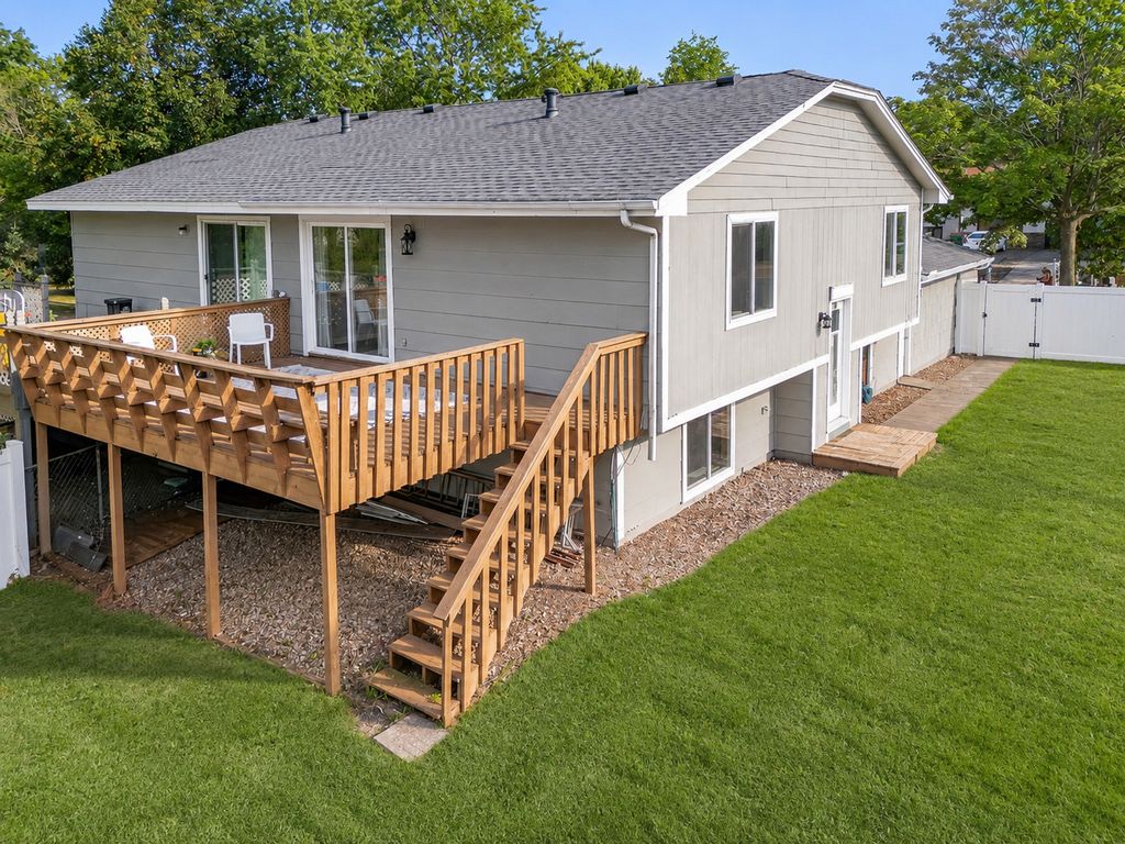 2113 109th Avenue NW, Coon Rapids, MN 55433 — photo 4