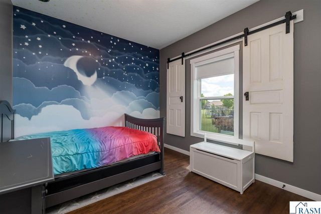 1824 Raymond Drive, North Mankato, MN 56003