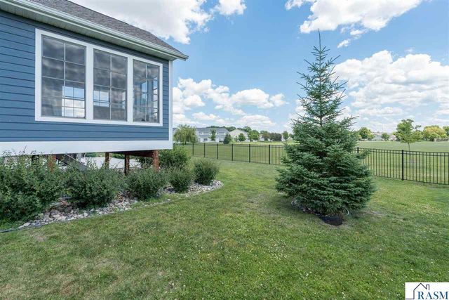 1824 Raymond Drive, North Mankato, MN 56003