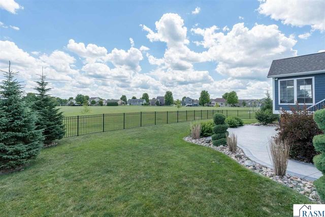 1824 Raymond Drive, North Mankato, MN 56003