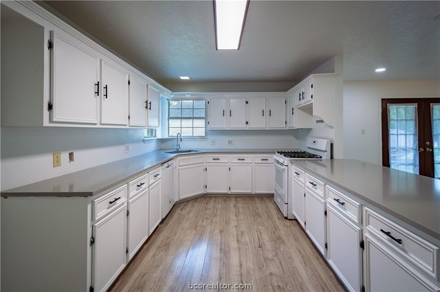 334 Fountain Lane, Hilltop Lakes, TX 77871