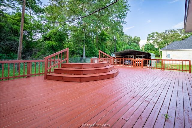 334 Fountain Lane, Hilltop Lakes, TX 77871