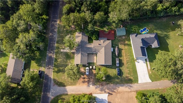 334 Fountain Lane, Hilltop Lakes, TX 77871