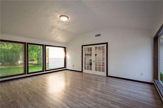 334 Fountain Lane, Hilltop Lakes, TX 77871