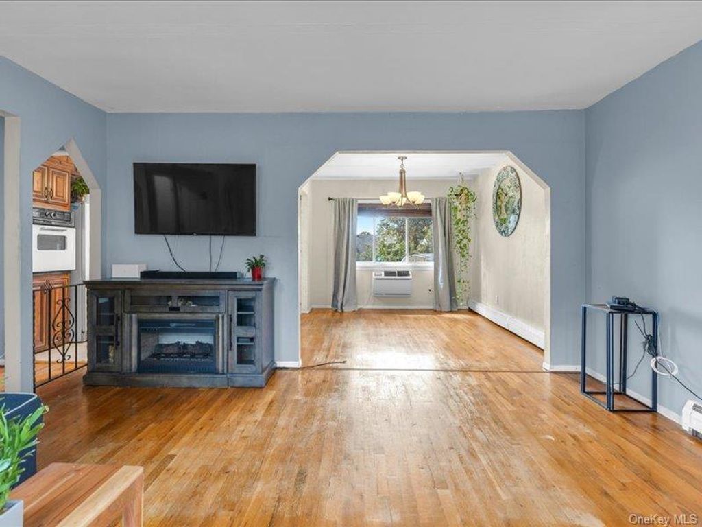 270 Browns Road, Nesconset, NY 11767 — photo 4