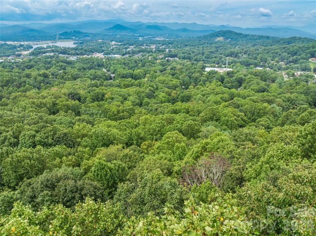 1.54 Acres Breezeway Drive, Asheville, NC 28803
