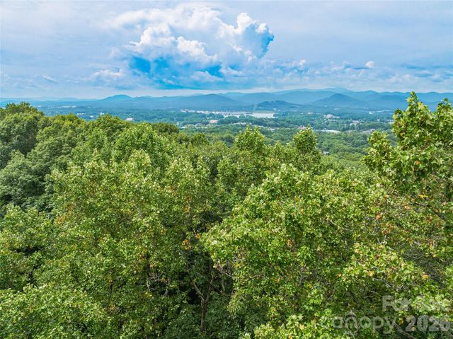 1.54 Acres Breezeway Drive, Asheville, NC 28803