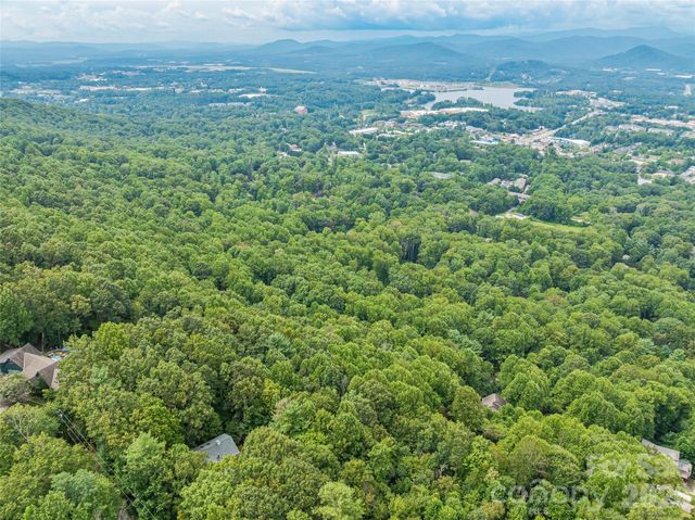 1.54 Acres Breezeway Drive, Asheville, NC 28803