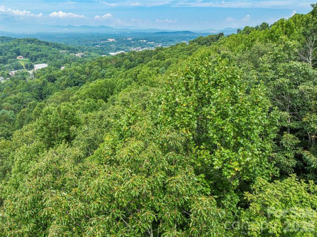 1.54 Acres Breezeway Drive, Asheville, NC 28803