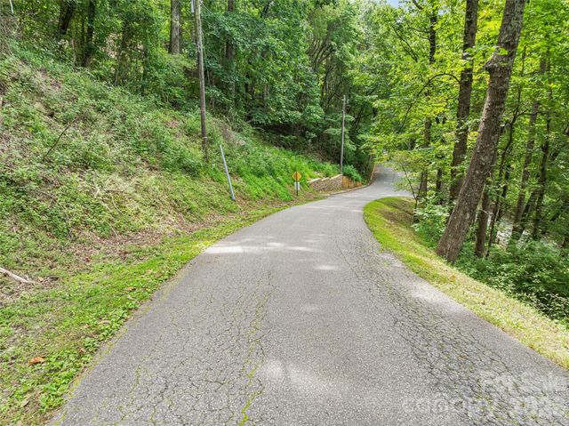 1.54 Acres Breezeway Drive, Asheville, NC 28803