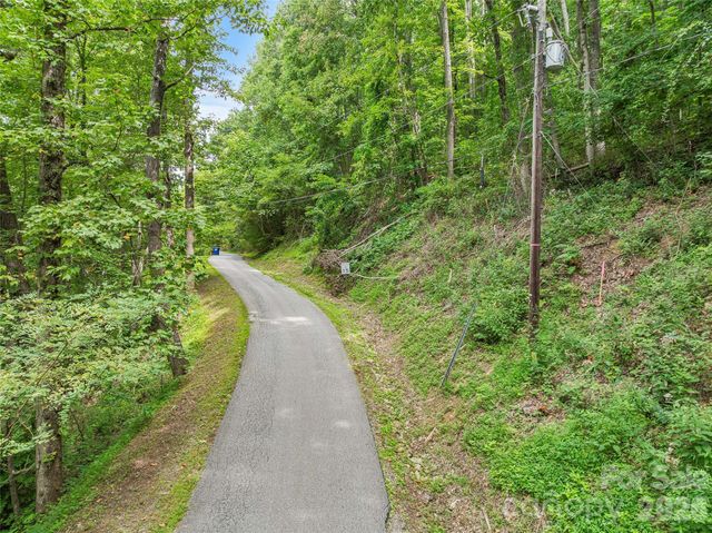 1.54 Acres Breezeway Drive, Asheville, NC 28803